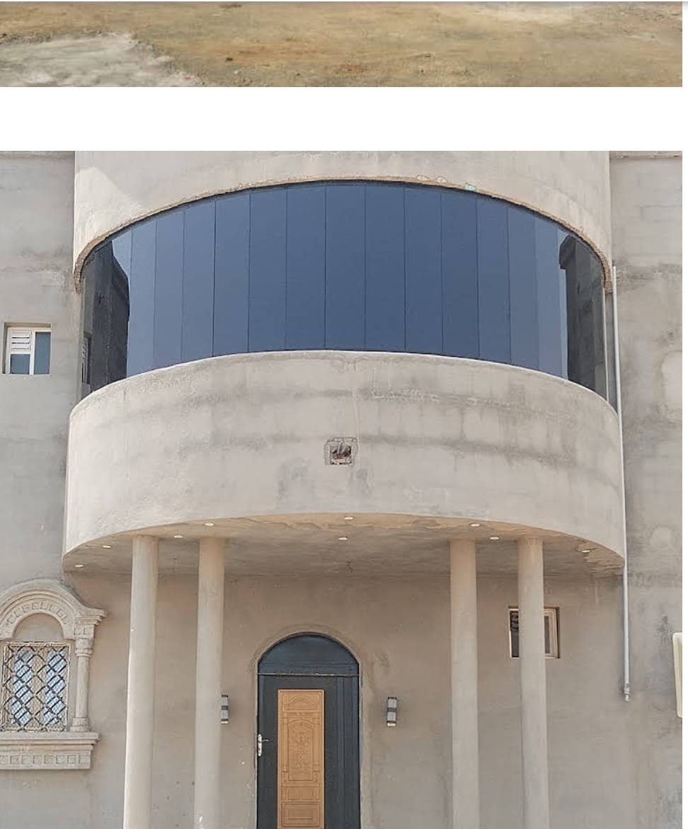 تركيب حواجز زجاج سيكوريت للبلكونات والأسطح في الرياض